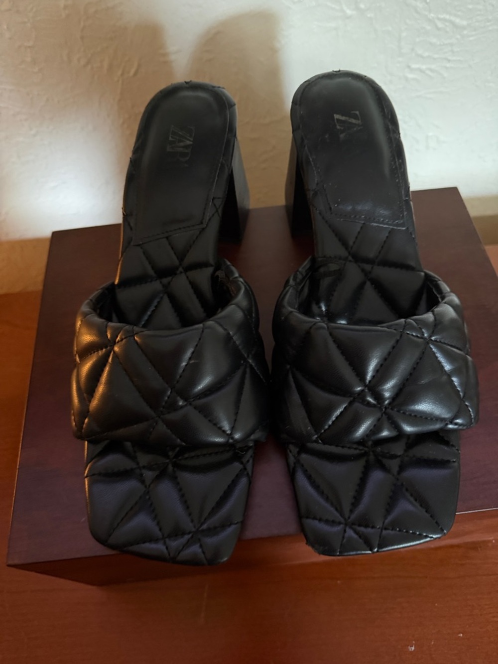 Zara Black Quilted Square-Toe Block Heel Mules - Picture 3 of 8